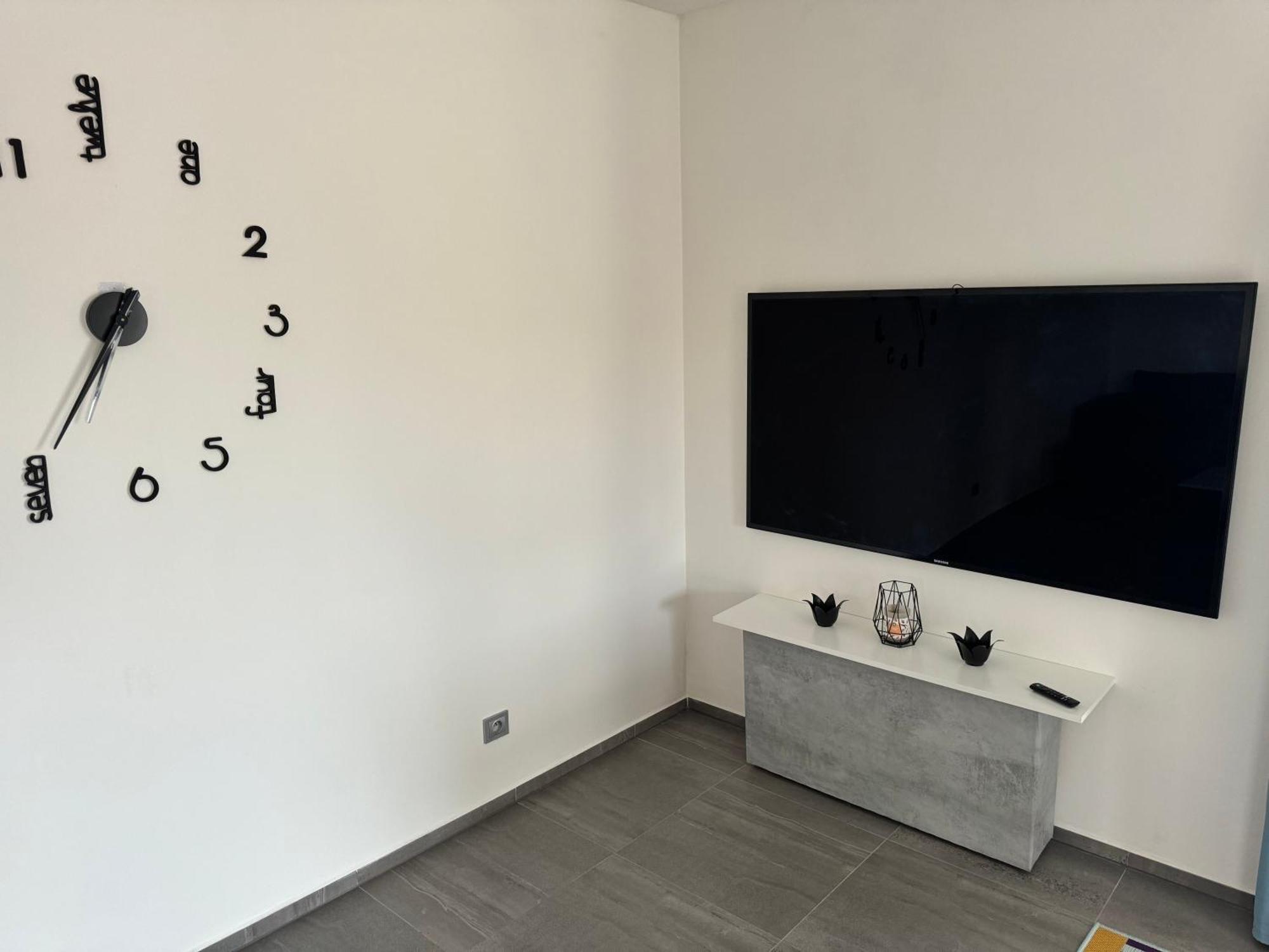Byt Apartman 74M2 Vyhled Klid Priroda Praha Exteriér fotografie