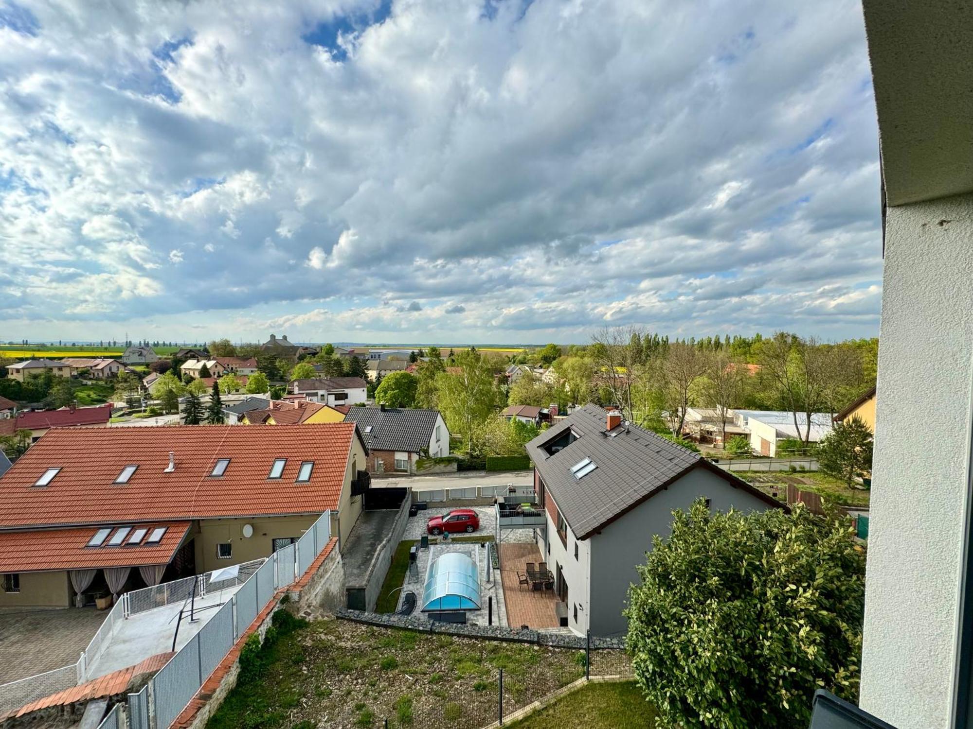 Byt Apartman 74M2 Vyhled Klid Priroda Praha Exteriér fotografie